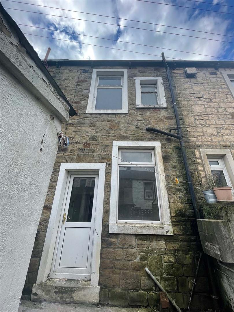 2 bedroom mid terrace house SSTC in Barnoldswick - Externally